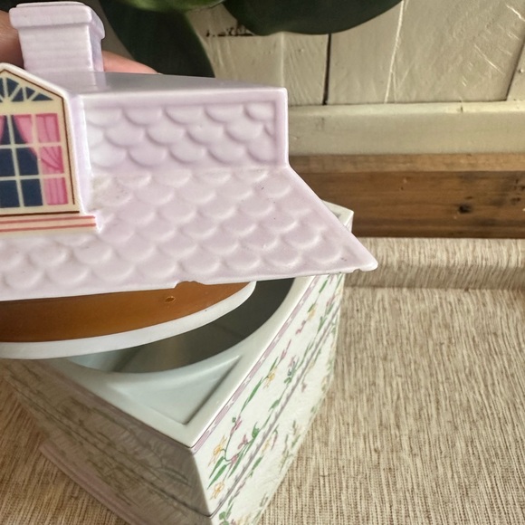 Lenox Spice Village Floral Coffee Canister with Purple Roof - Picture 3 of 10